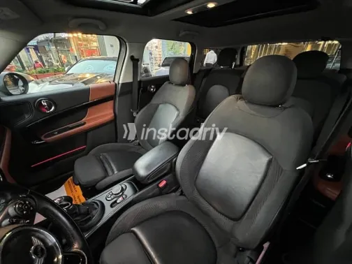 مينى كانترى مان 2018 فضي مستعملة للبيع - 5