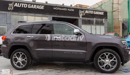 Jeep Grand Cherokee 2022 White Used for Sale - 7