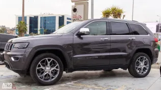 جيب جراند شيروكي 2022 أبيض مستعملة للبيع