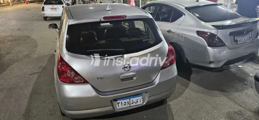 Nissan Tiida 2006 White Used for Sale - 4