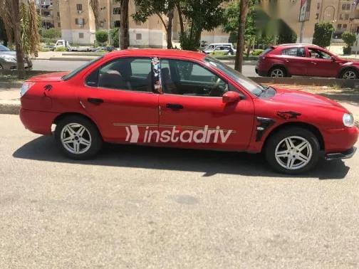 فورد مونديو 1998 أحمر مستعملة للبيع - 2