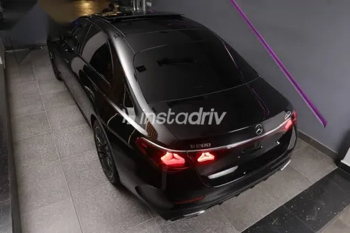 مرسيدس E 200 2025 أسود جديدة للبيع - 4
