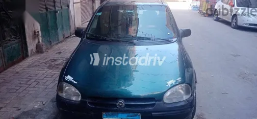 اوبل كورسا 1997 أخضر مستعملة للبيع - 1