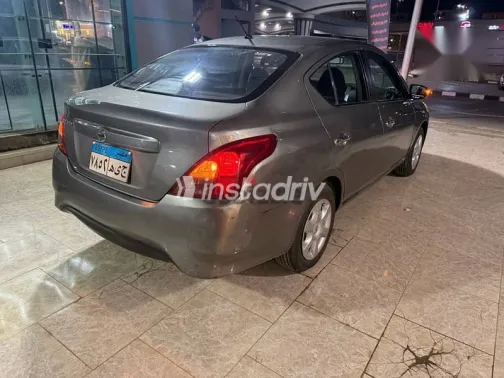 نيسان صنى 2023 رمادي مستعملة للبيع - 7