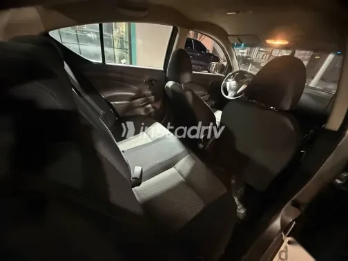 نيسان صنى 2023 رمادي مستعملة للبيع - 10