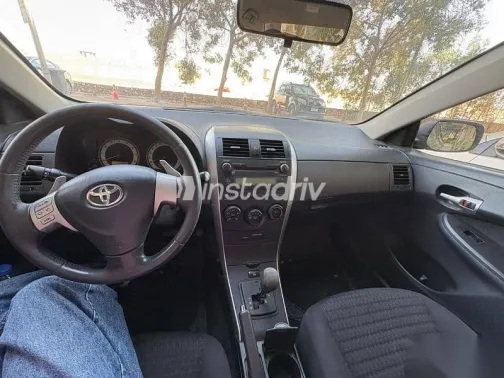 تويوتا كورولا 2008 أسود مستعملة للبيع - 4