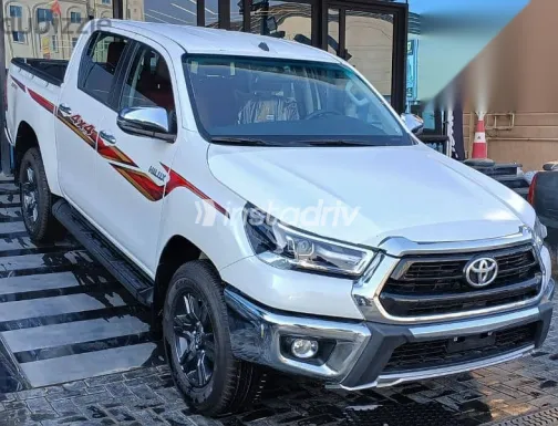 تويوتا هايلكس 2025 أبيض جديدة للبيع - 2