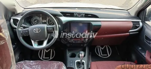 تويوتا هايلكس 2025 أبيض جديدة للبيع - 7