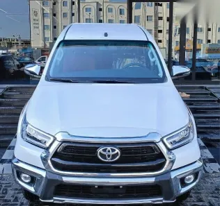 تويوتا هايلكس 2025 أبيض جديدة للبيع