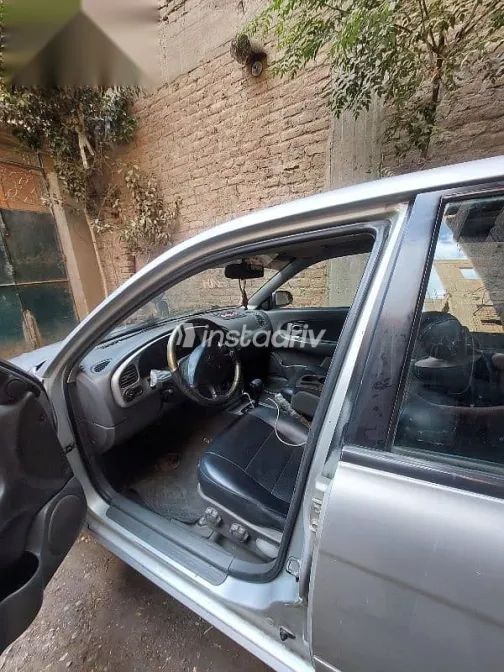 كيا سبكترا 2001 فضي مستعملة للبيع - 2