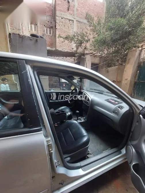 كيا سبكترا 2001 فضي مستعملة للبيع - 3