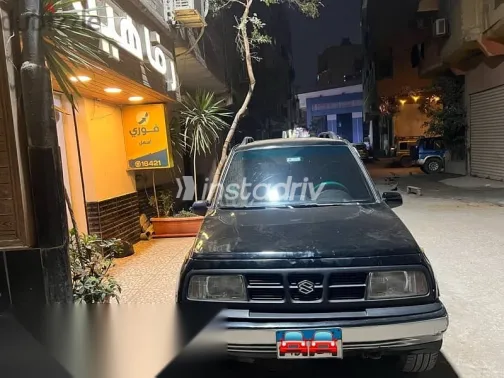 سوزوكى فيتارا 1999 أسود مستعملة للبيع - 1