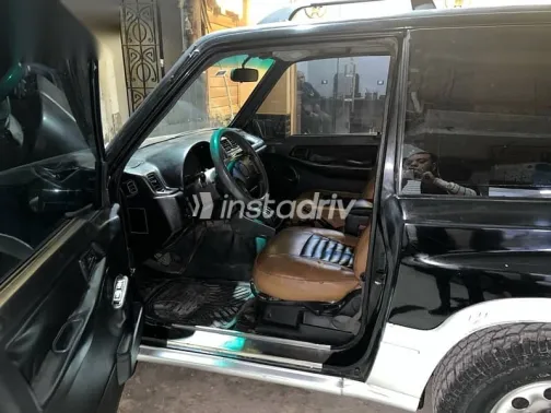 سوزوكى فيتارا 1999 أسود مستعملة للبيع - 8