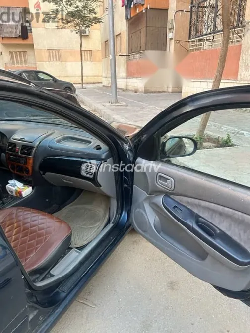 نيسان صنى 2002 أزرق غامق مستعملة للبيع - 6