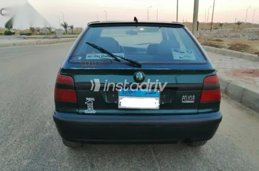 سكودا فيليشيا 1998 أخضر مستعملة للبيع - 2
