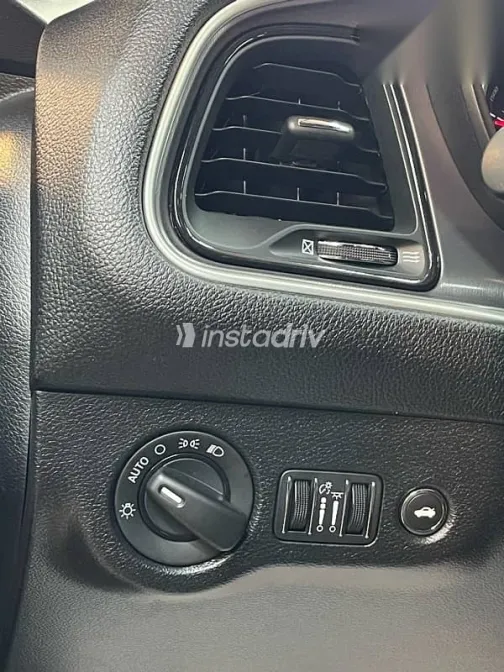 Dodge Challenger 2022 Red Used for Sale - 9