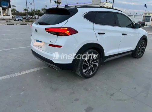 هيونداي توسان 2020 أبيض مستعملة للبيع - 6