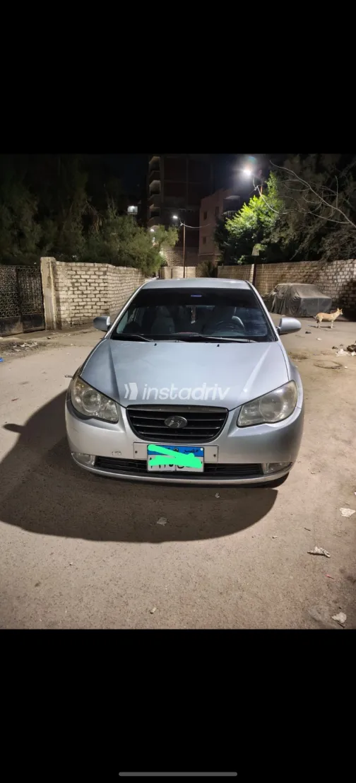 هيونداي افانتي 2007 أبيض مستعملة للبيع - 3