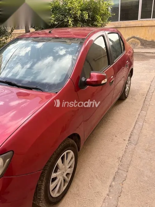 Renault Logan 2017 Red Used for Sale - 2