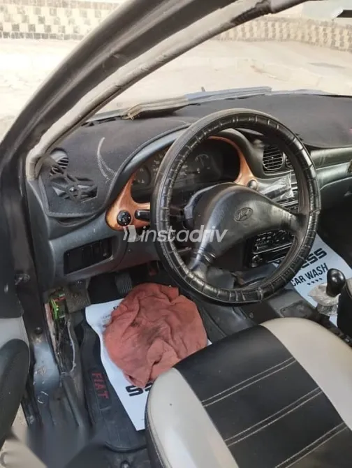 هيونداي اكسنت 2004 رمادي مستعملة للبيع - 4