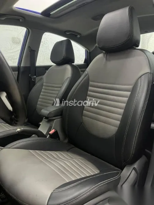 هيونداي اكسنت 2012 أزرق غامق مستعملة للبيع - 2