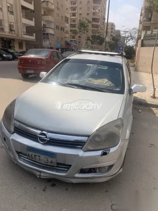 Opel Astra 2008 Silver Used for Sale - 2