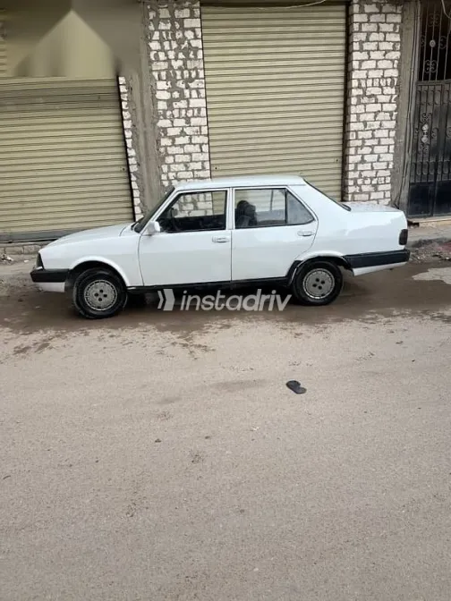 فيات شاهين 2000 أبيض مستعملة للبيع - 2