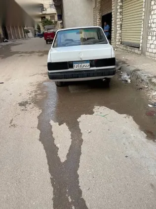 فيات شاهين 2000 أبيض مستعملة للبيع