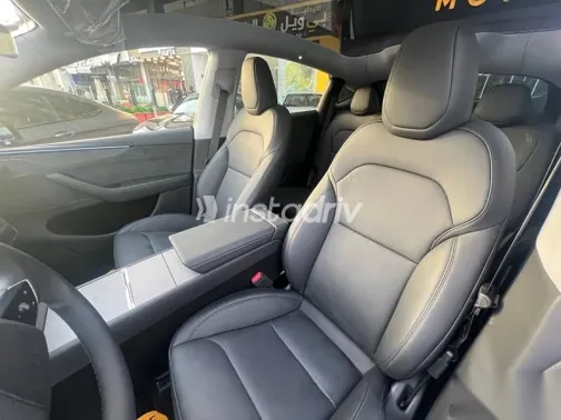 تسلا موديل 3 2025 رمادي جديدة للبيع - 4