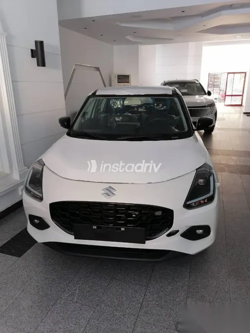 سوزوكى سويفت 2026 أبيض جديدة للبيع - 1