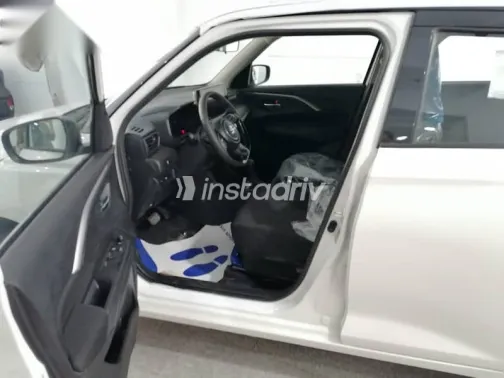 سوزوكى سويفت 2026 أبيض جديدة للبيع - 4