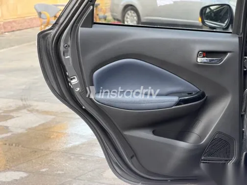 سوزوكى بالينو 2026 رمادي جديدة للبيع - 9