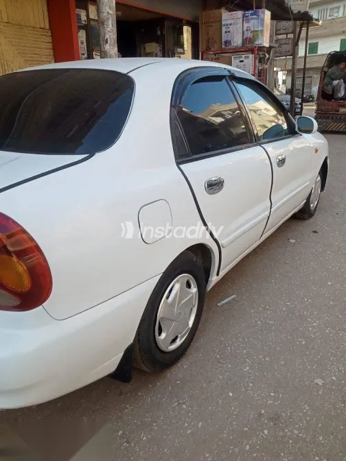 شيفروليه لانوس 2011 أبيض مستعملة للبيع - 3