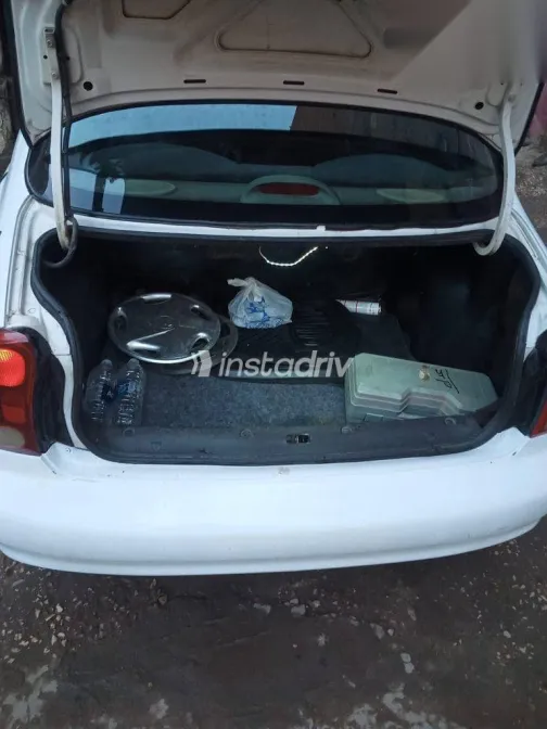 شيفروليه لانوس 2011 أبيض مستعملة للبيع - 4