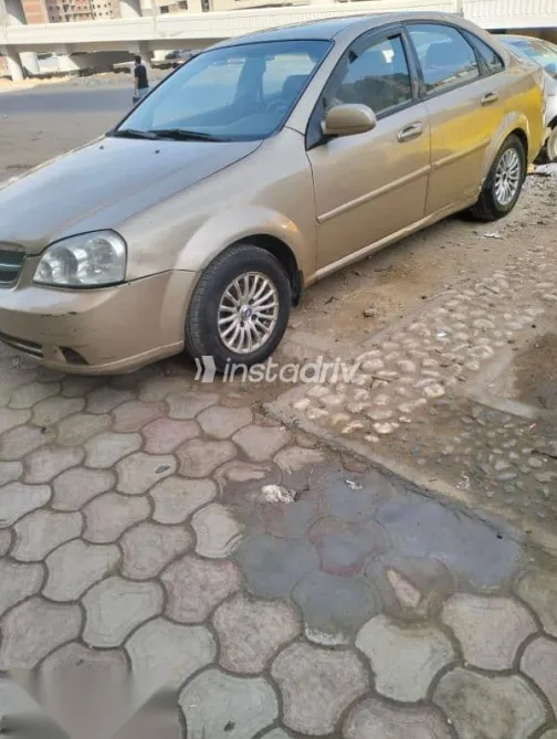 شيفروليه أوبترا 2008 ذهبي مستعملة للبيع - 3