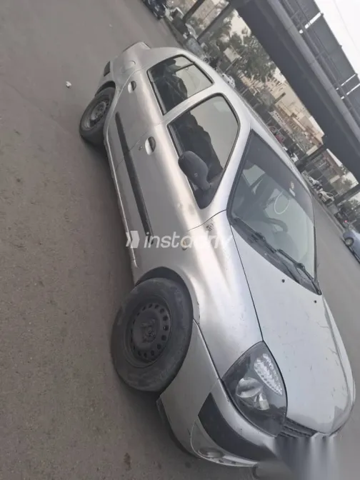 رينو كليو 2003 فضي مستعملة للبيع - 3