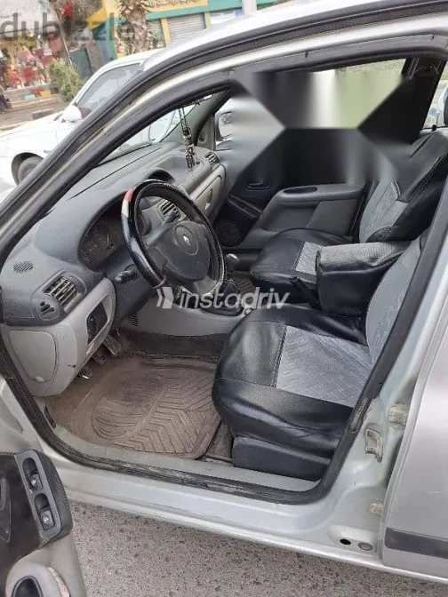 رينو كليو 2003 فضي مستعملة للبيع - 5