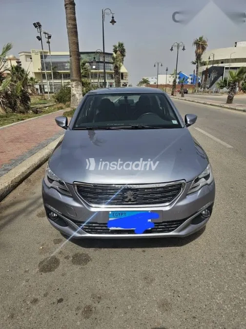 Peugeot 301 2022 Silver Used for Sale - 1