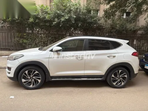 هيونداي توسان 2019 أبيض مستعملة للبيع - 2