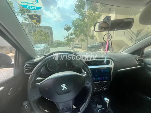 بيجو 301 2016 أبيض مستعملة للبيع - 3