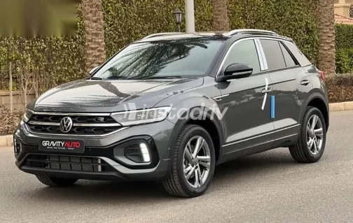 فولكس فاغن تي روك 2026 فضي جديدة للبيع - 1