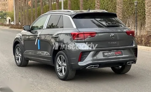 فولكس فاغن تي روك 2026 فضي جديدة للبيع - 4