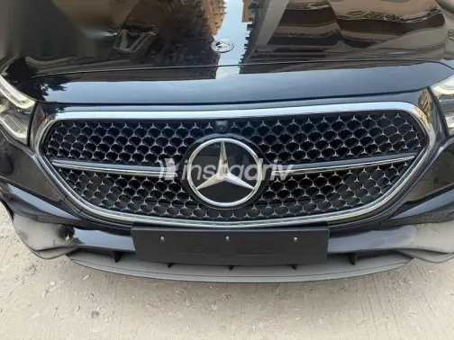 مرسيدس E 300 2025 أسود جديدة للبيع - 5