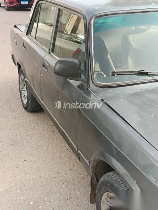 لادا 2107 2011 رمادي مستعملة للبيع - 3