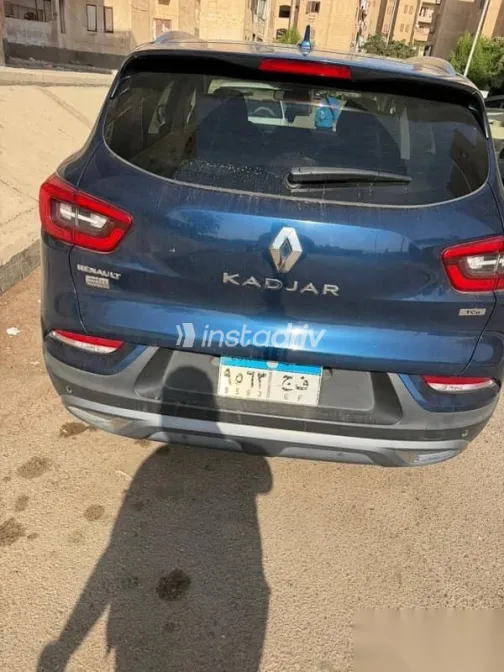 رينو كادجار 2022 أزرق غامق مستعملة للبيع - 2
