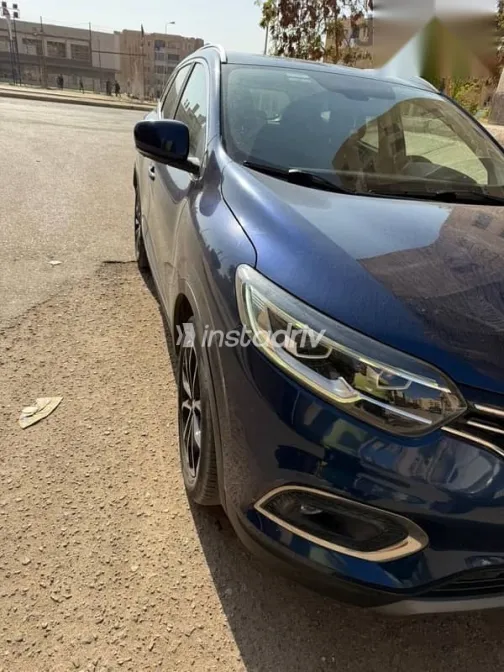 رينو كادجار 2022 أزرق غامق مستعملة للبيع - 5