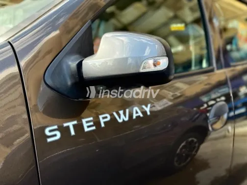 Renault Sandero Step Way 2019 Brown Used for Sale - 2