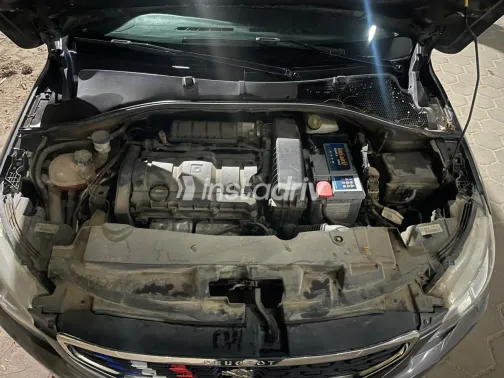 Peugeot 301 2021 White Used for Sale - 10