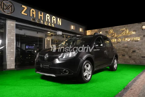 Renault Sandero Step Way 2017 White Used for Sale - 1