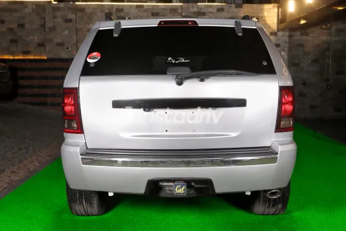 Jeep Grand Cherokee 2007 White Used for Sale - 7